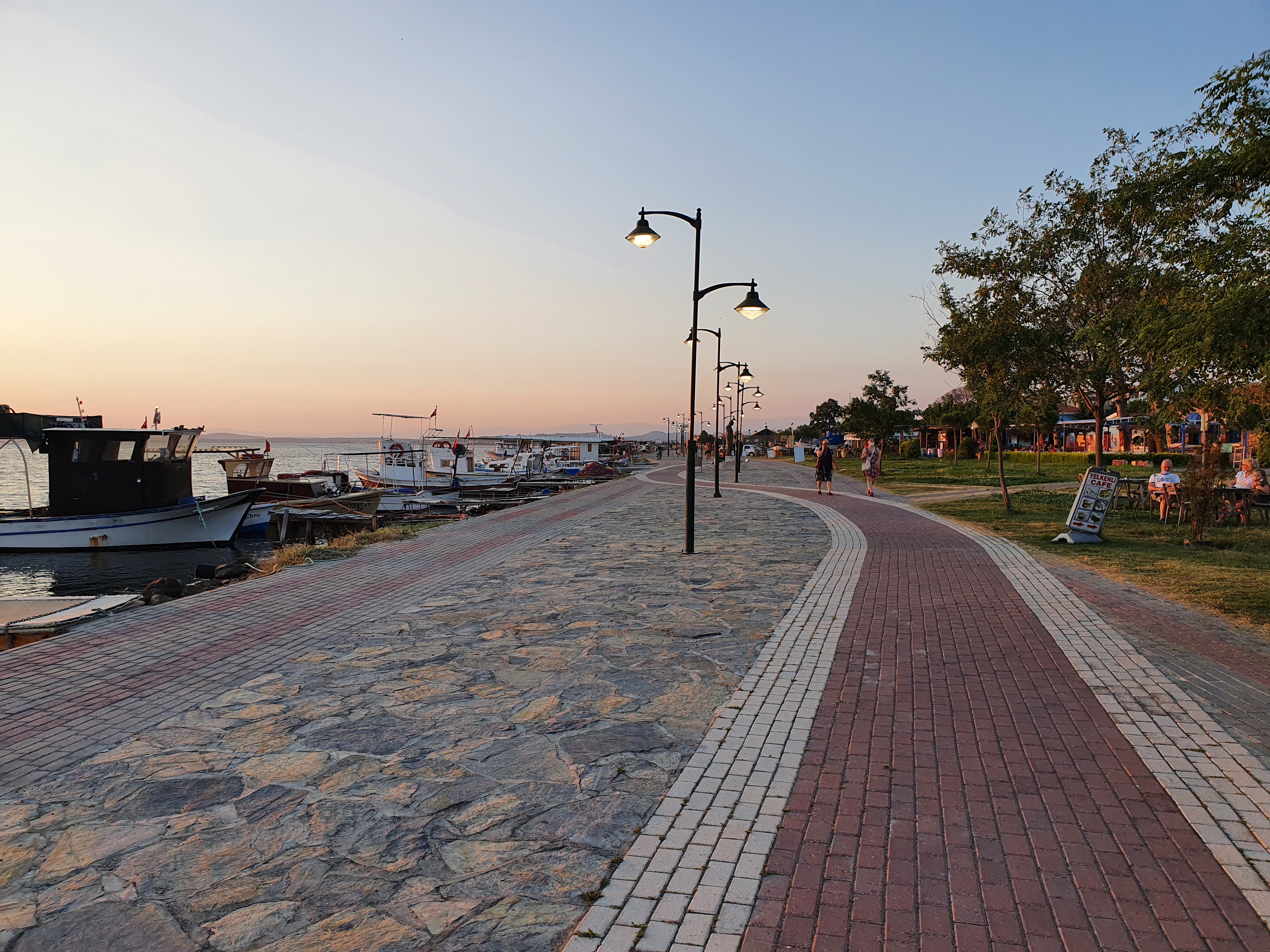 Altınova coastline in Süleymanpaşa