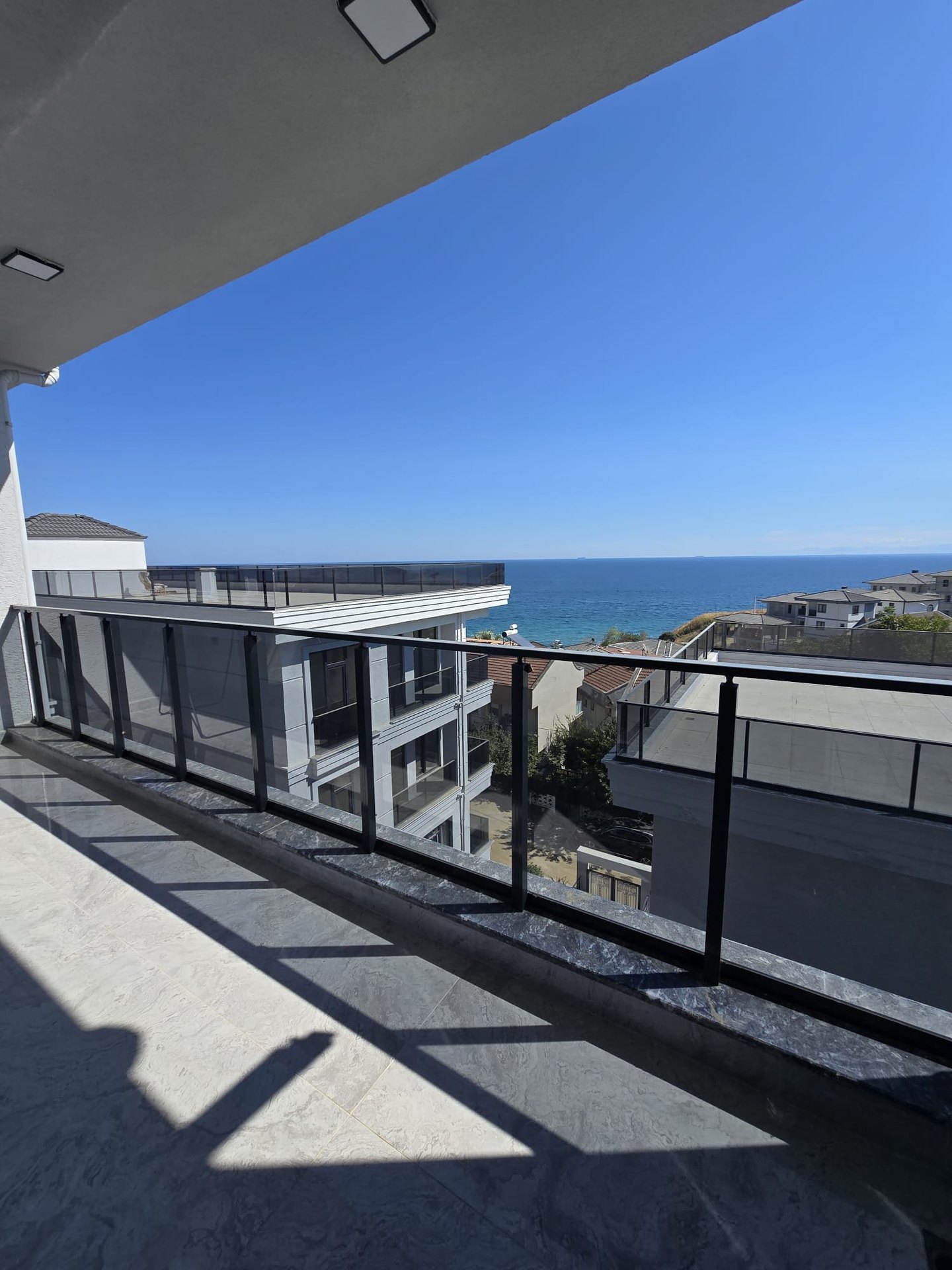 Topağaç Süleymanpaşa denize 200 metre eşyalı 2+1 daire